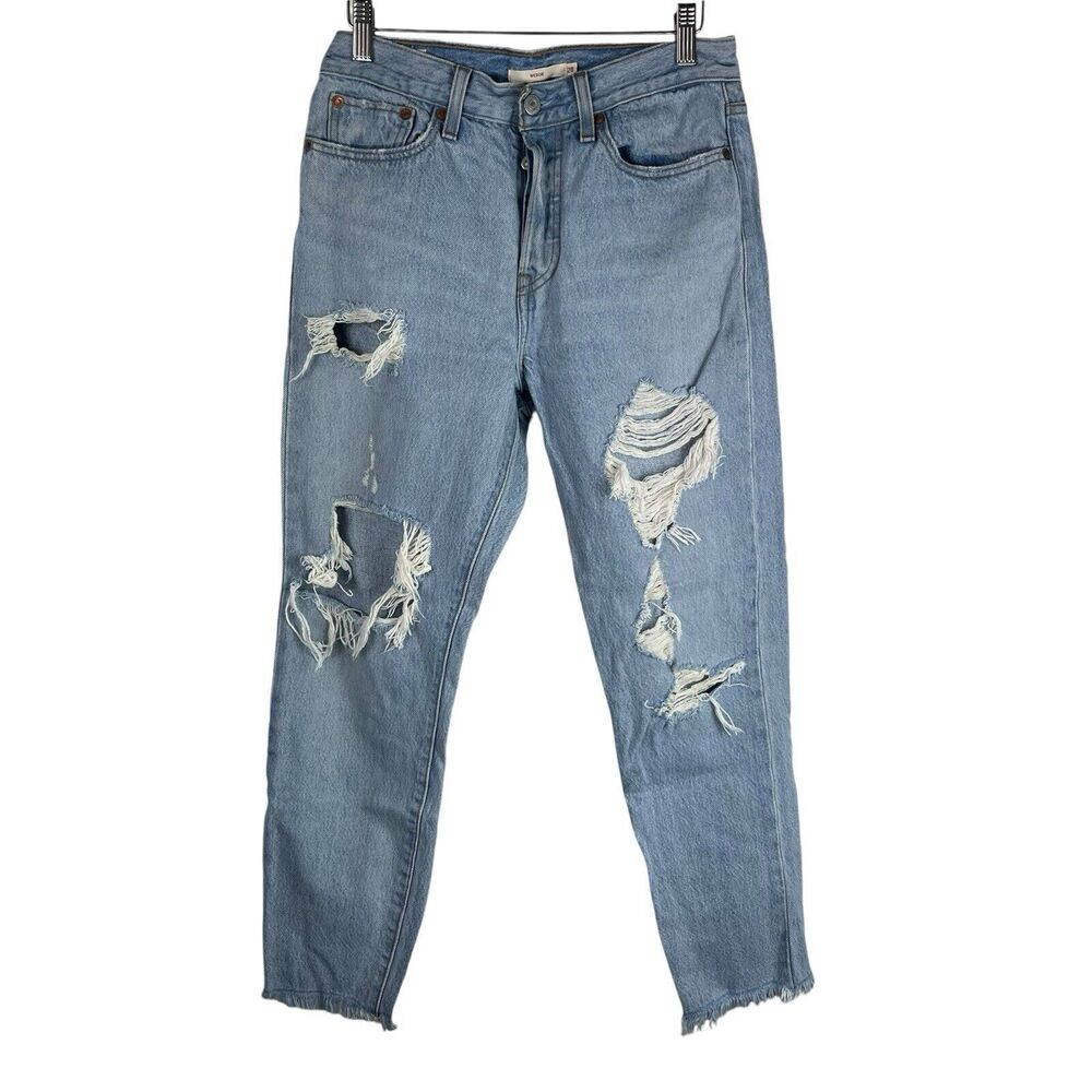 Levis Jeans Wedgie Straight Womens 28 Button Fly‎ Distressed Light Wash Denim